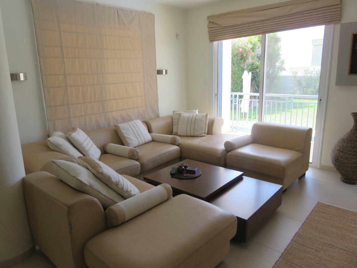 Villa Victoria Paphos Eksteriør billede