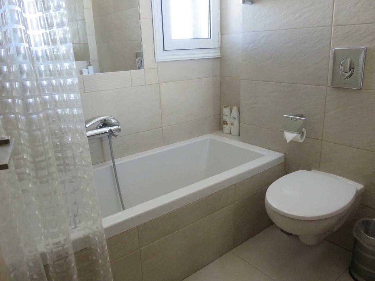 Villa Victoria Paphos Eksteriør billede