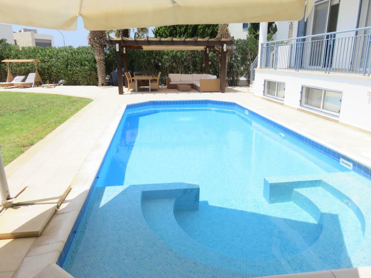 Villa Victoria Paphos Eksteriør billede