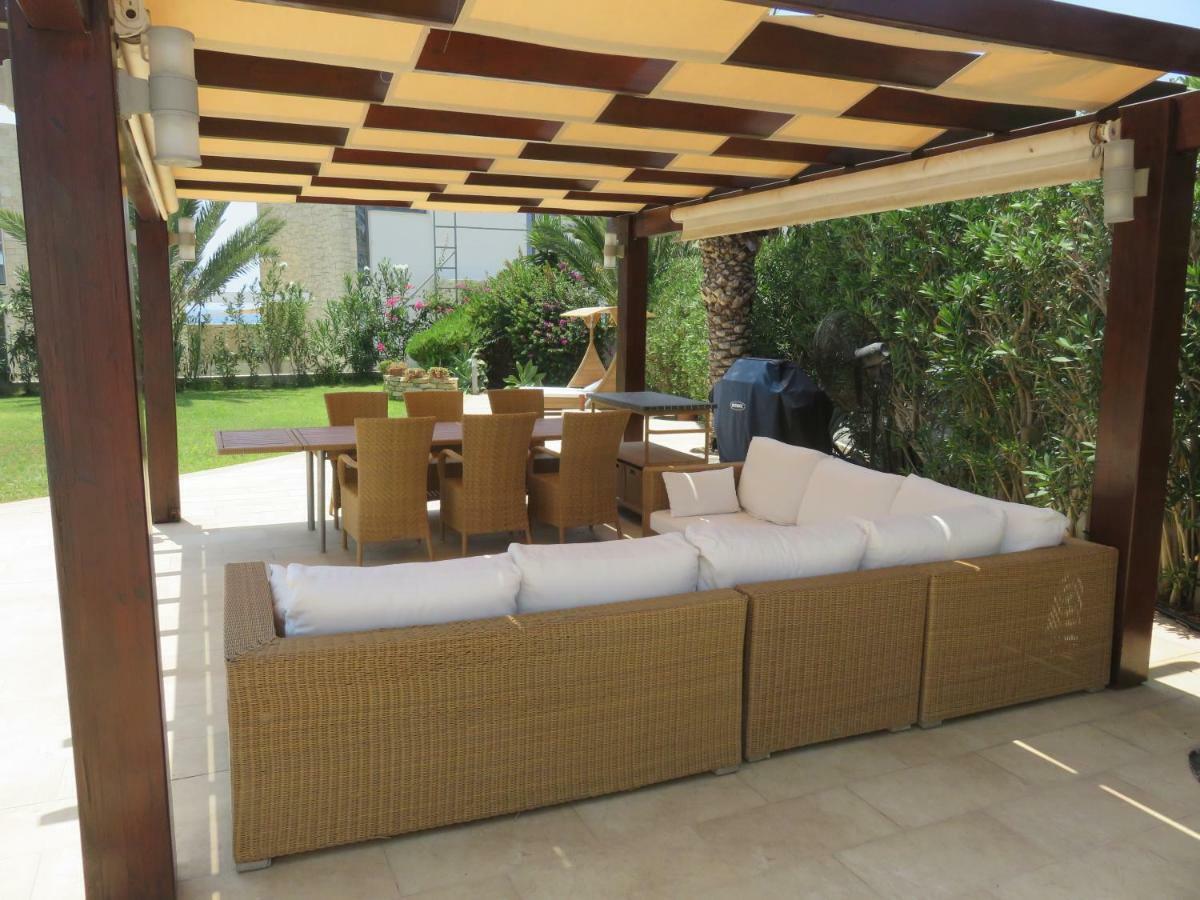 Villa Victoria Paphos Eksteriør billede