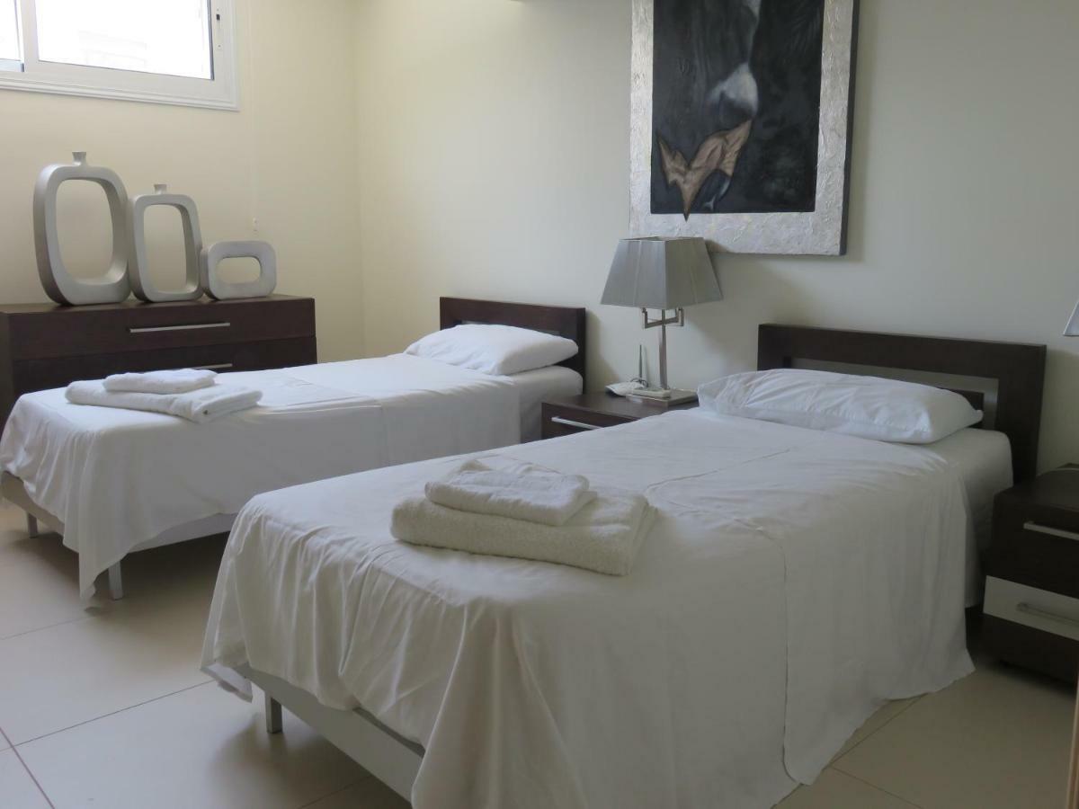 Villa Victoria Paphos Eksteriør billede